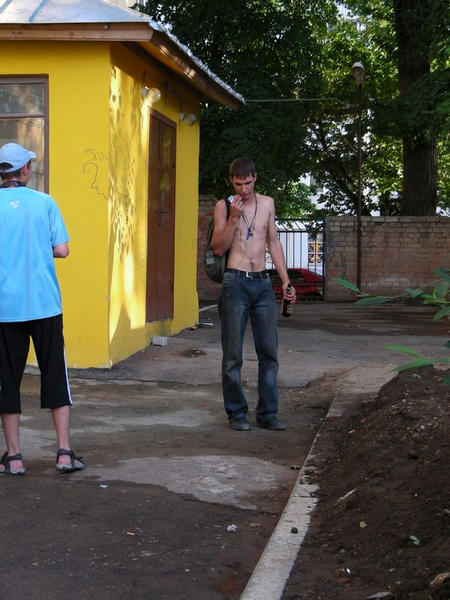 C2H5OH (в простонародии "Спирт").
Упарился.